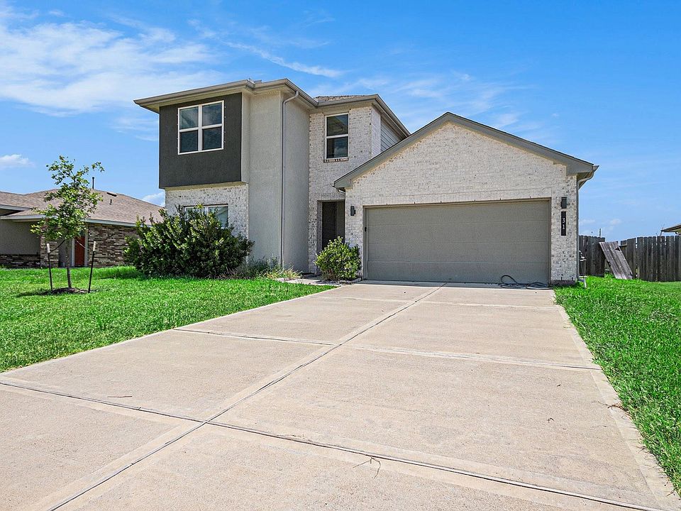 1st image of 31 Desert Spring Ln