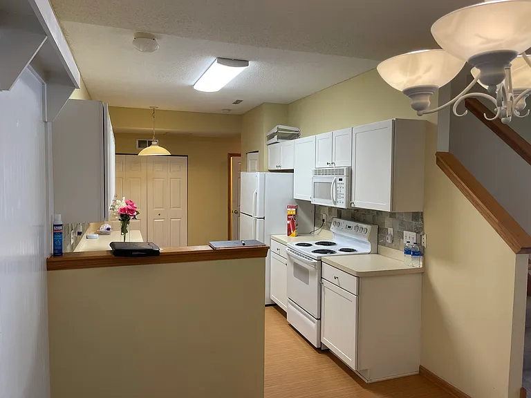 1725 Countryside Dr — Photo 10