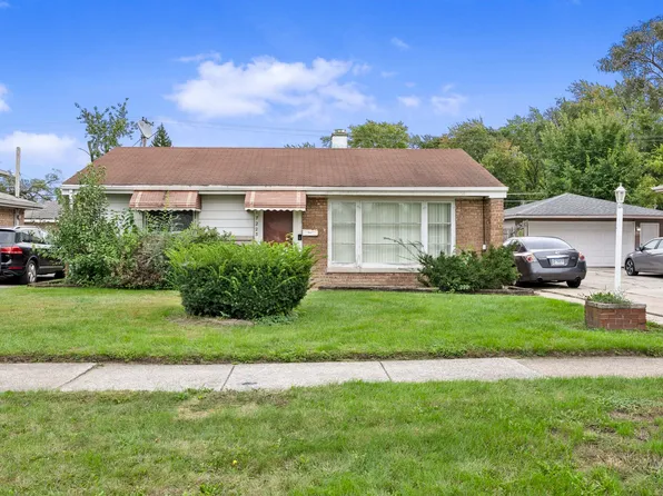 17223 Burnham Ave, Lansing, IL 60438