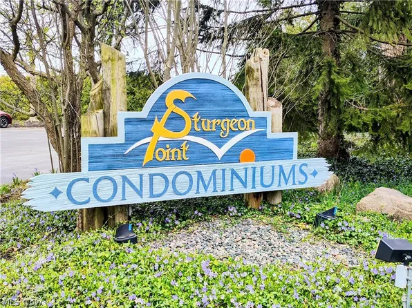 5635 Lake Rd E APT 302F, Geneva, OH 44041