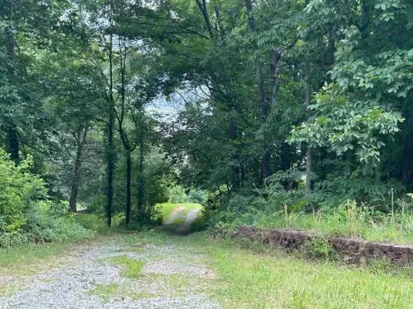 2137 Burford Rd, Lebanon, TN 37087