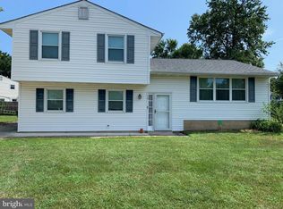 13 Noble Ct, Newark, DE 19713