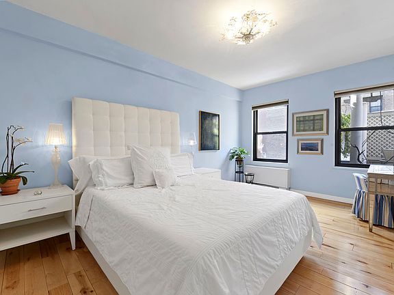 3rd image of 150 E 56th St APT 11B