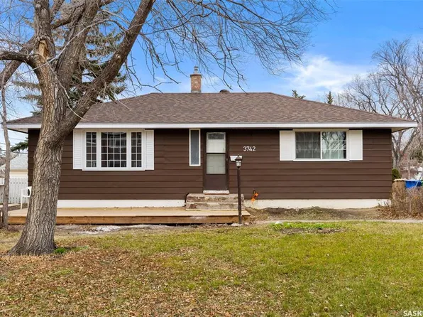 3742 Argyle ROAD, Regina, SK S4S 2C2