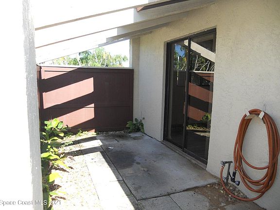 2nd image of 2130 Foxwood Dr