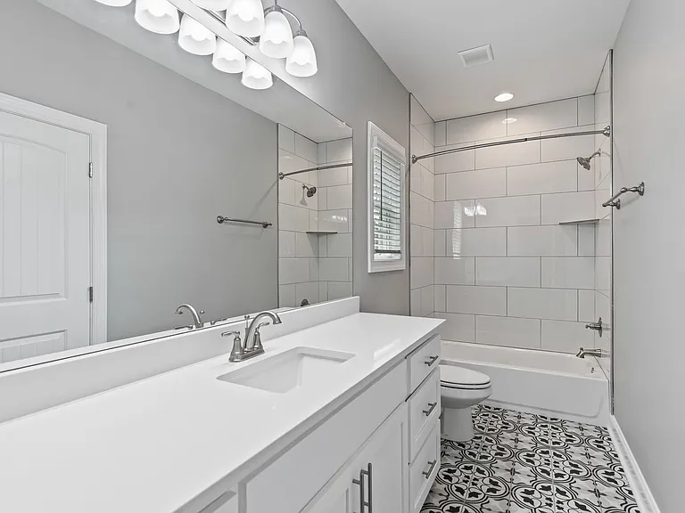 808 Downs Ct — Photo 13