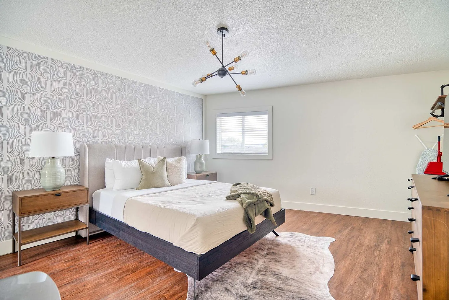 Studio, 1.0 bath, 290 sqft, $2,052 — Photo 3