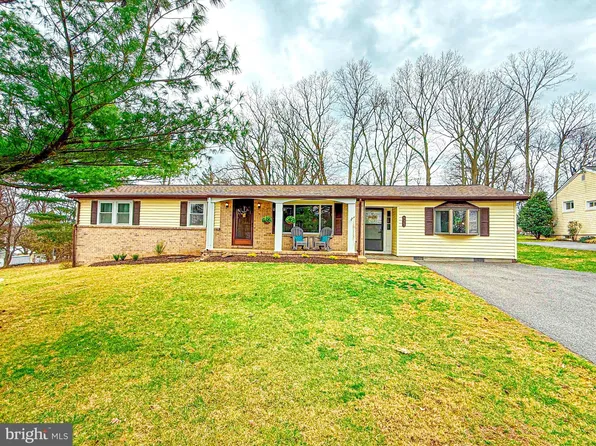 525 Mount Holly Dr, Westminster, MD 21157