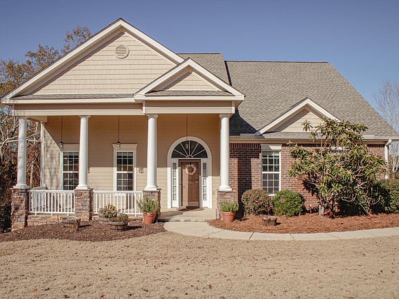 2nd image of 5119 Wells Dr. Drive