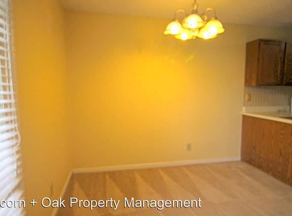 4th image of 2619 Camellia Dr