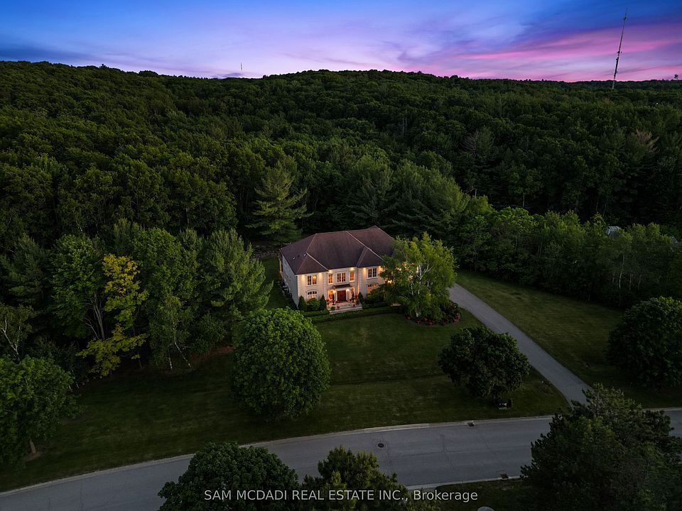 1st image of 65 Kingswood Dr