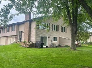 9486 Kingsview Ln N, Maple Grove, MN 55369