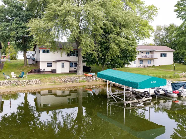 812 Magnor Lake Lane, Clayton, WI 54004