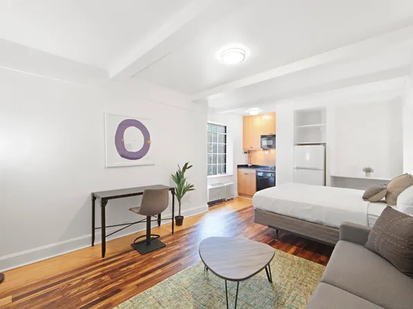 45 Tudor City Place image 1 of 13