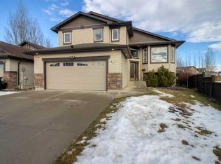 11 SW Cougar Cv N, Lethbridge, AB T1H6M7