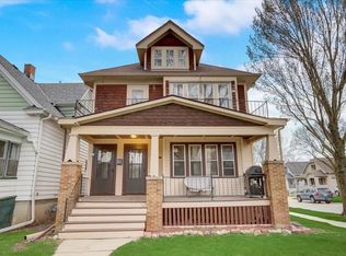 5631 W Rogers St #5633, Milwaukee, WI 53219