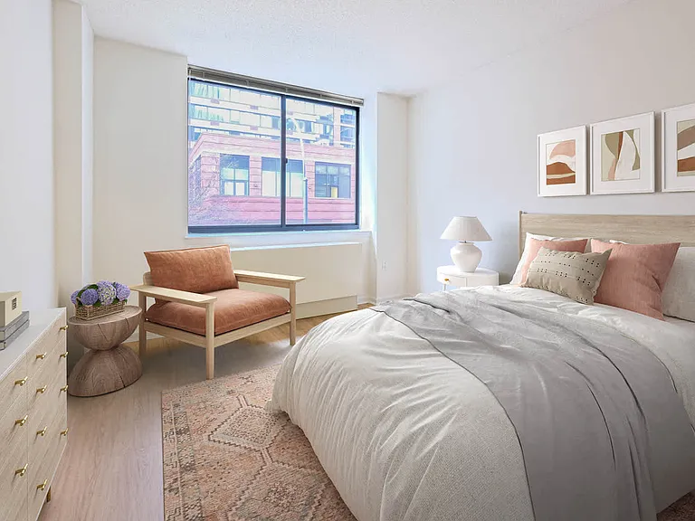 505 W 54th St #10 — Photo 19