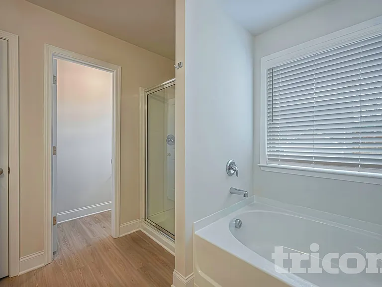 210 Margrave Dr — Photo 16