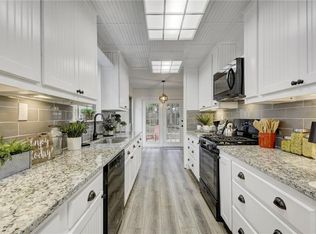 1000 Stoneoak Ln, Austin, TX 78745