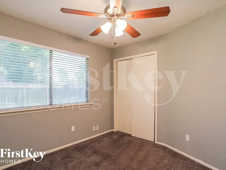 20030 Bambiwoods Dr — Photo 13
