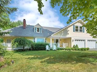 330 Theall Rd, Rye, NY 10580