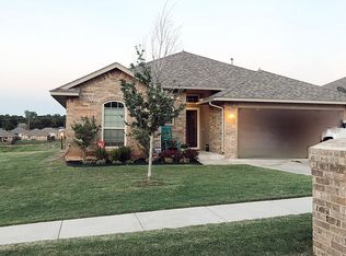 2400 Marsh St, Midwest City, OK 73130