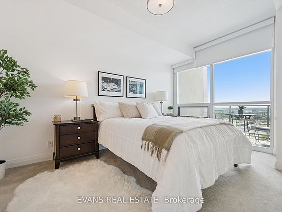 3rd image of 1055 Southdown Rd #1411