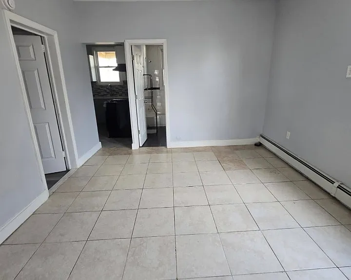 269 Goldsmith Ave #3L — Photo 3
