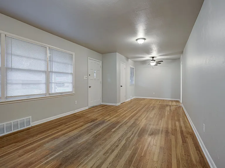 1641 Marian Dr — Photo 11