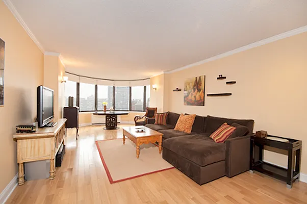 Sold by Thrasher Real Estate | media 11