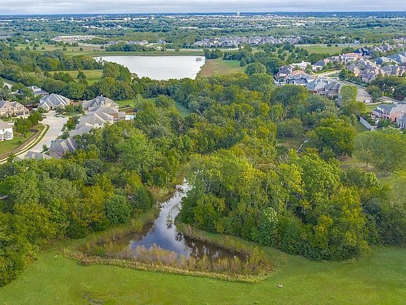 2nd image of 1009 Mallard Lakes Dr