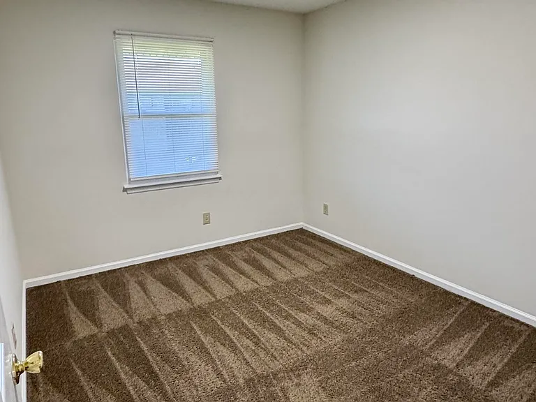 3211 Summer Pl #17 — Photo 6