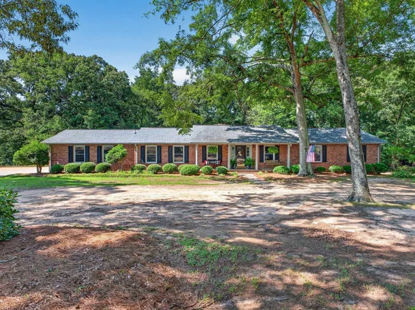 618 Racetrack Rd, Woodruff, SC 29388