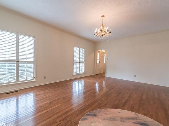 4th image of 4205 N Hills Blvd