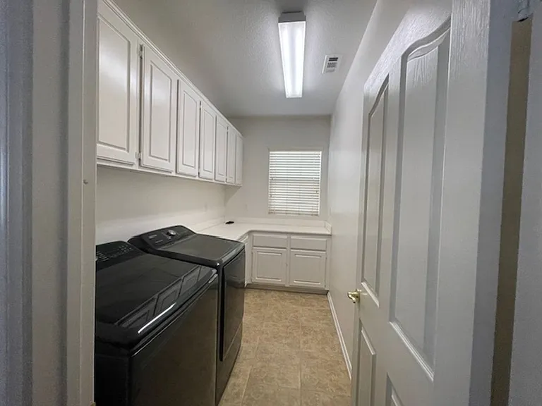 5875 Larry Dean St — Photo 13