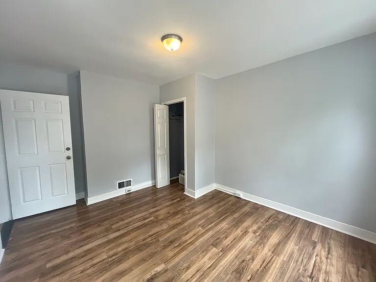 147 Winchester Ave — Photo 29