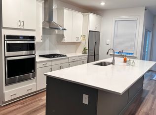418 Clementine Dr, Cary, NC 27519