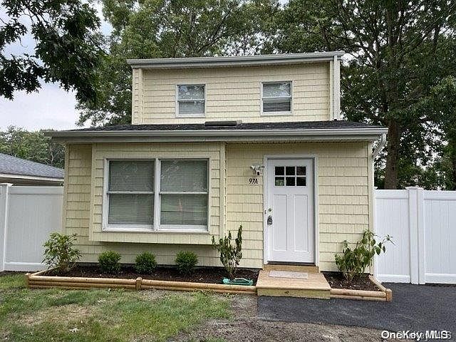 1st image of 97A Wood Avenue
