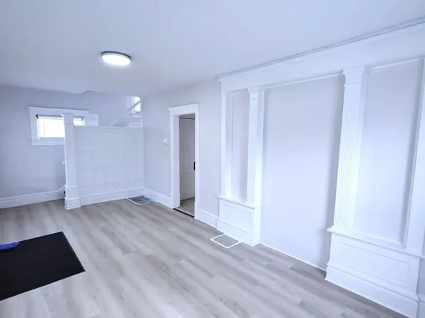 991 Diana Ave, Akron, OH 44307