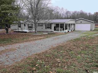 18266 E Liberty Rd, Opdyke, IL 62872