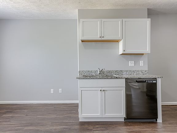 5th image of 2233 S 20th St