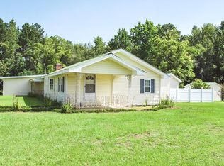 1300 Lake Lannell Rd, Odum, GA 31555