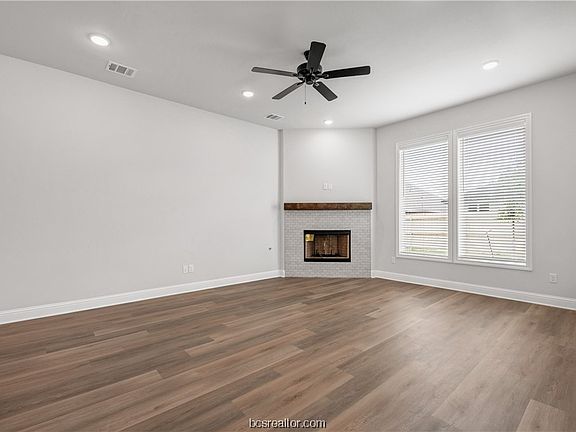 5th image of 5917 Eldora Dr