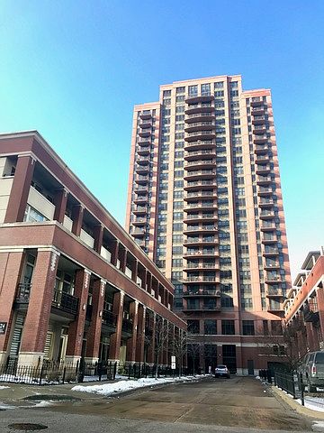 1st image of 330 N Jefferson St APT 604