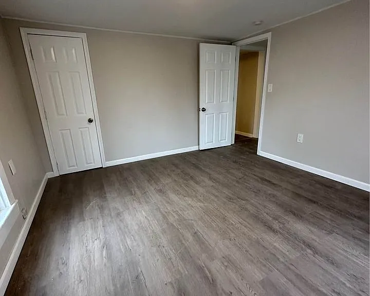 220 Crane St #1 — Photo 7