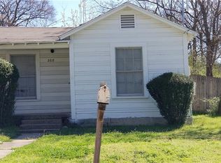 208 N Ruddell St, Denton, TX 76205