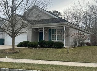 9 Iris Ct, Little Egg Harbor, NJ 08087