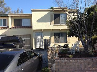 821 Raintree Pl, Vista, CA 92084