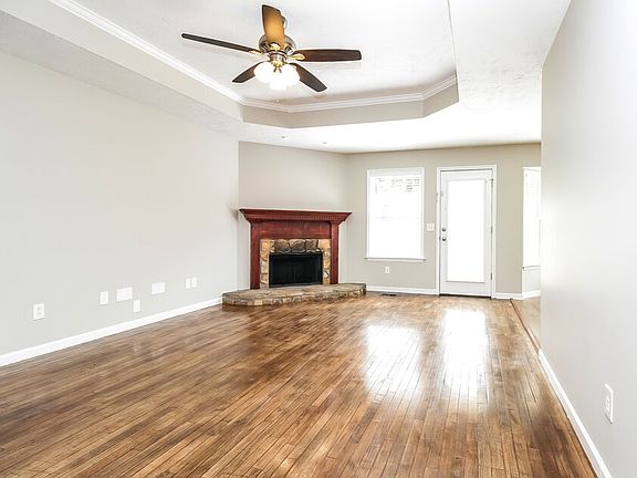 3rd image of 610 Angel Way Ct