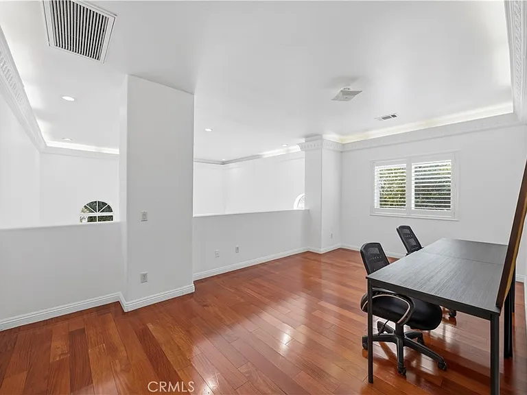 19115 Breckelle St — Photo 12